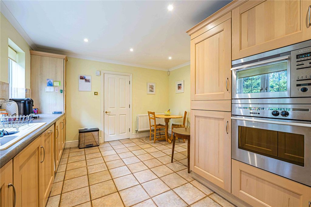 Additional image 14 of 5 bed detached house for saleShenstone Hill, Gravel Path, Berkhamsted, Hertfordshire HP4