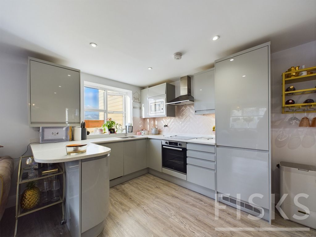 Additional image 13 of 2 bed flat for saleLondon Road, Benfleet SS7
