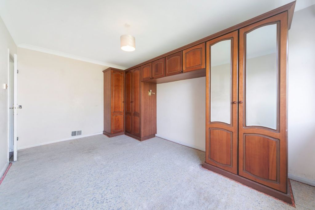 Additional image 12 of 2 bed flat for saleFoxgrove Road, Beckenham BR3