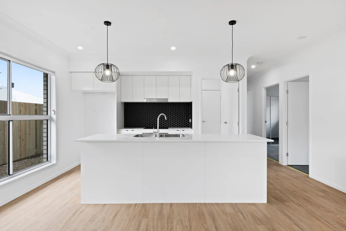 Additional image 18 of 2/44 Hewing Place, Park Ridge QLD 4125