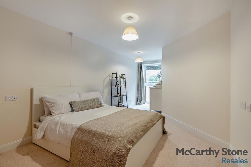 Additional image 8 of 1 bed flat for saleWayfarer Place, The Dean, Alresford SO24