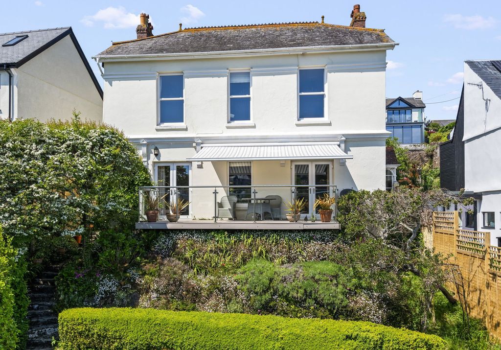 4 bed detached house for saleYealm Road, Newton Ferrers, South Devon. PL8