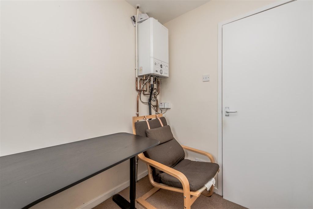 Additional image 11 of 2 bed flat for saleHardrow Road, Leeds LS12