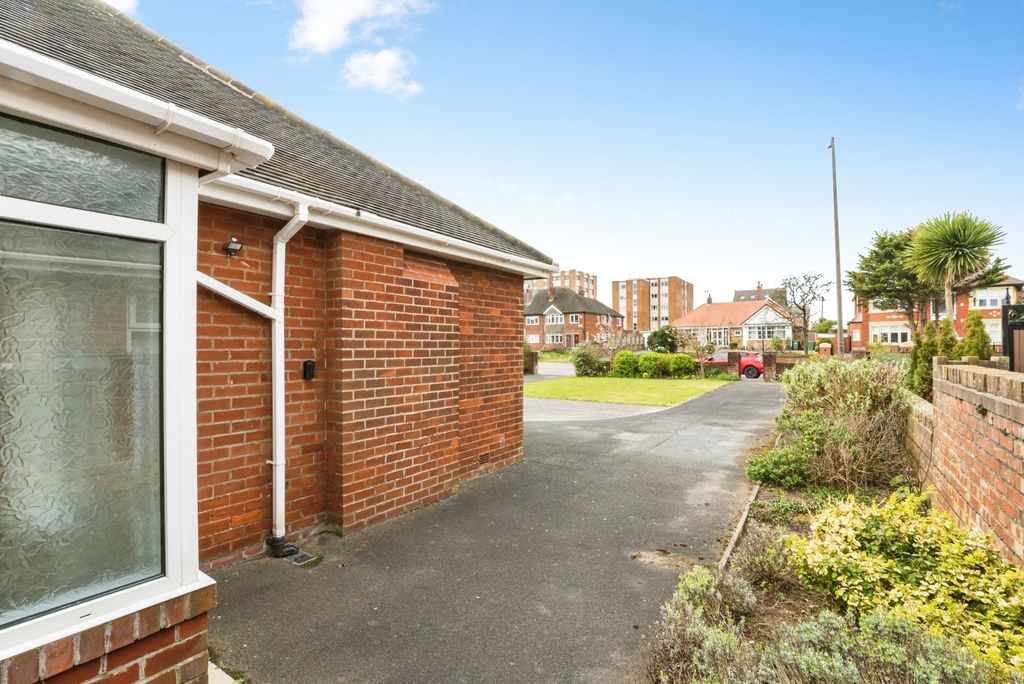 Additional image 27 of 3 bed bungalow for saleClifton Drive North, Lytham St. Annes, Lancashire FY8