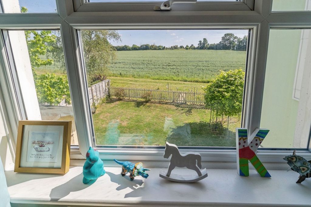 Additional image 15 of 5 bed detached house for saleGoldcrest, Aylesbury HP19