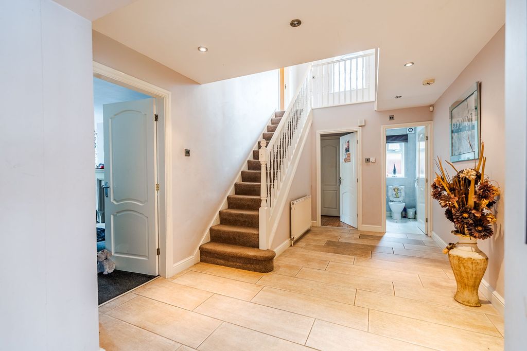 Additional image 16 of 6 bed detached house for saleLea Road, Batley WF17