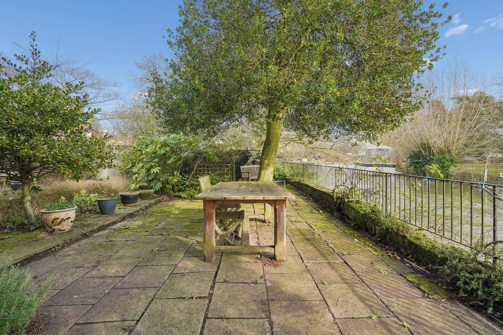 Additional image 19 of 5 bed terraced house for saleEast St. Helen Street, Abingdon OX14