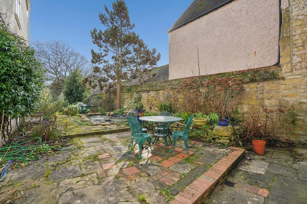 Additional image 21 of 5 bed terraced house for saleEast St. Helen Street, Abingdon OX14