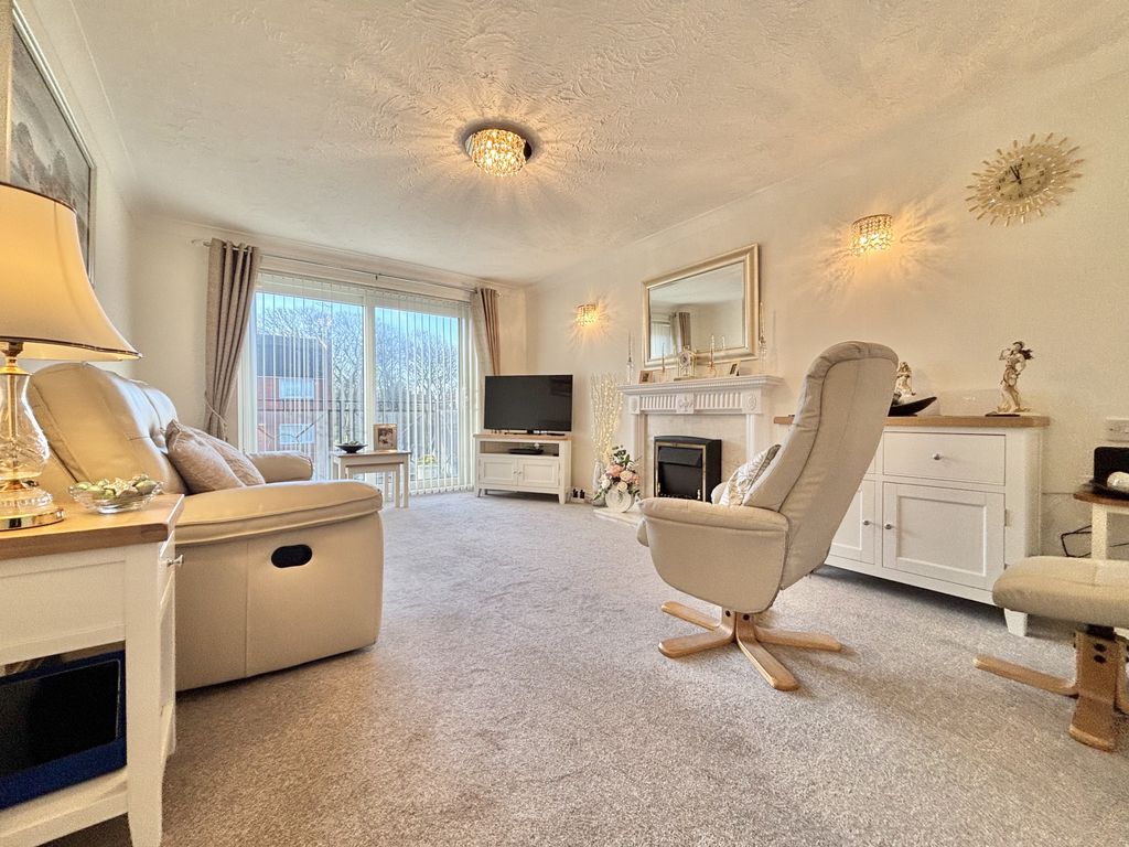 Additional image 2 of 2 bed flat for saleAshton Garden Court, St Andrews Road North, Lytham St Annes FY8