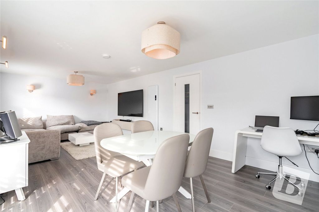 Additional image 14 of 2 bed flat for saleAbington Court, Hall Lane, Upminster RM14