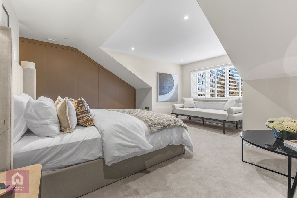 Additional image 16 of 5 bed semi-detached house for saleBrentwood Crescent, Altrincham WA14