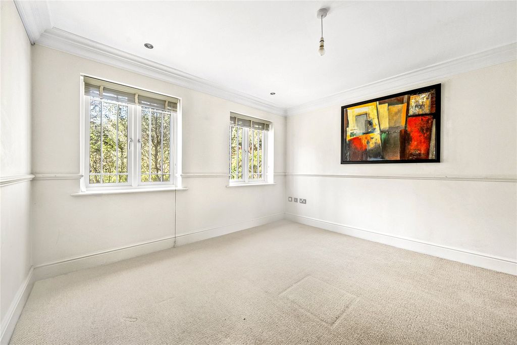 Additional image 38 of 5 bed detached house for saleQuinta Drive, Barnet EN5