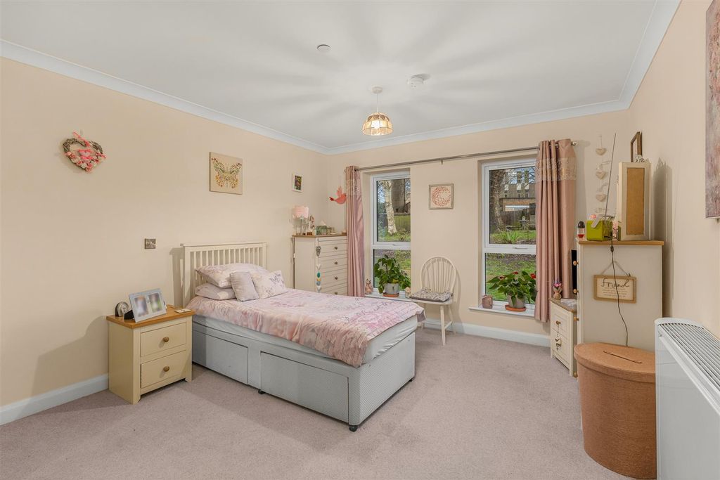 Additional image 6 of 2 bed flat for saleBath Road, Banbury OX16