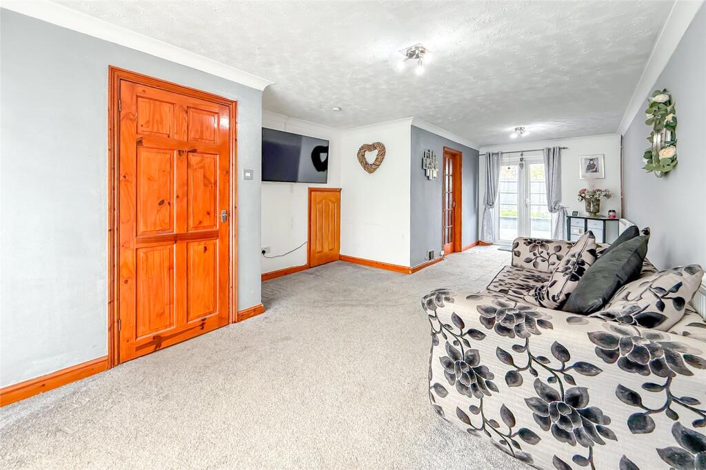 Elizabeth Court, St. Albans, Hertfordshire, AL4