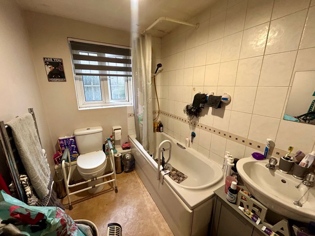 Additional image 6 of 2 bed flat for saleLangwood Court, Haslingden, Rossendale BB4
