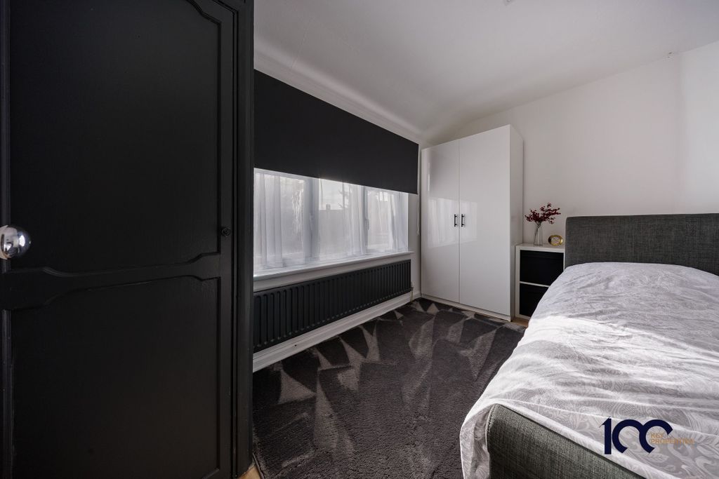 Additional image 21 of 4 bed semi-detached house for saleEliot Road, Dagenham RM9