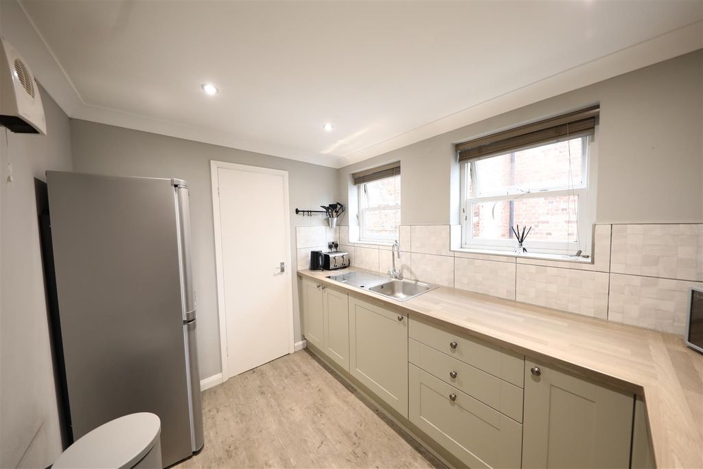 Additional image 9 of 2 bed flat for saleFish Street, Hull HU1