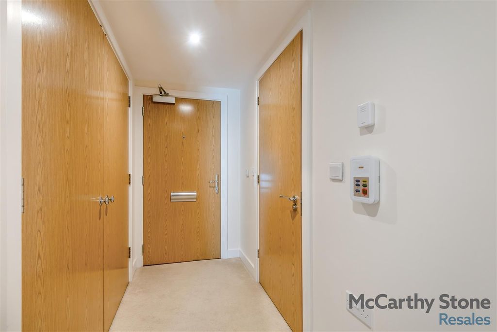 Additional image 17 of 1 bed flat for saleQueen Elizabeth Place, Orchard Lane, Alton GU34