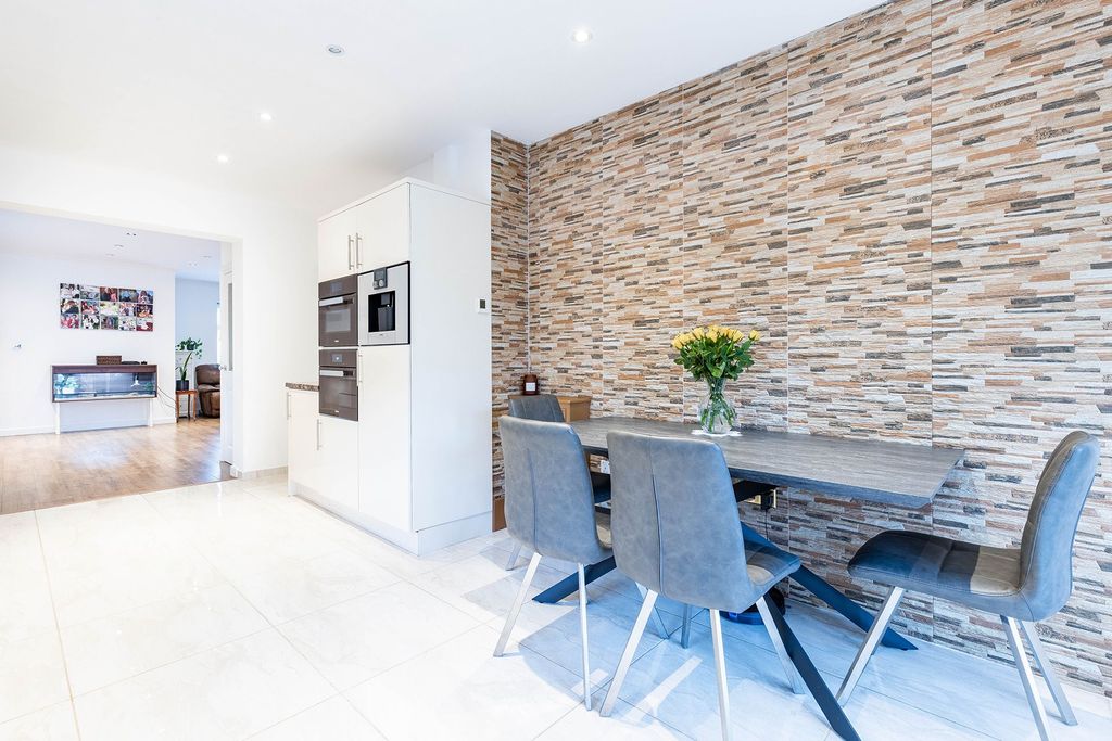 Additional image 4 of 4 bed bungalow for saleManor Road, Dagenham RM10