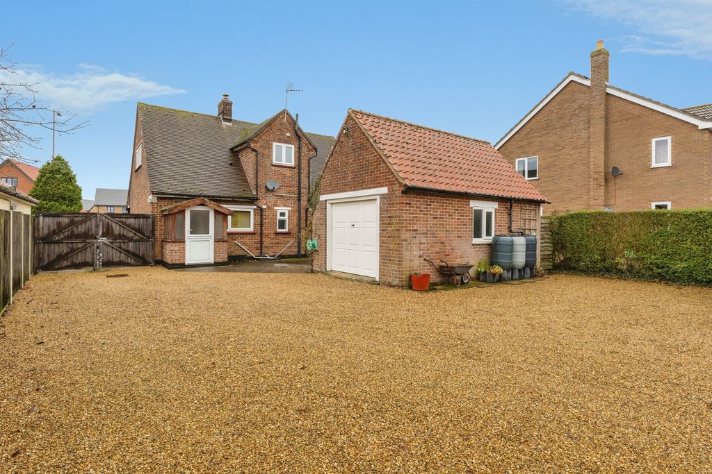 Additional image 9 of 3 bed detached house for saleNorwich Road, Attleborough NR17