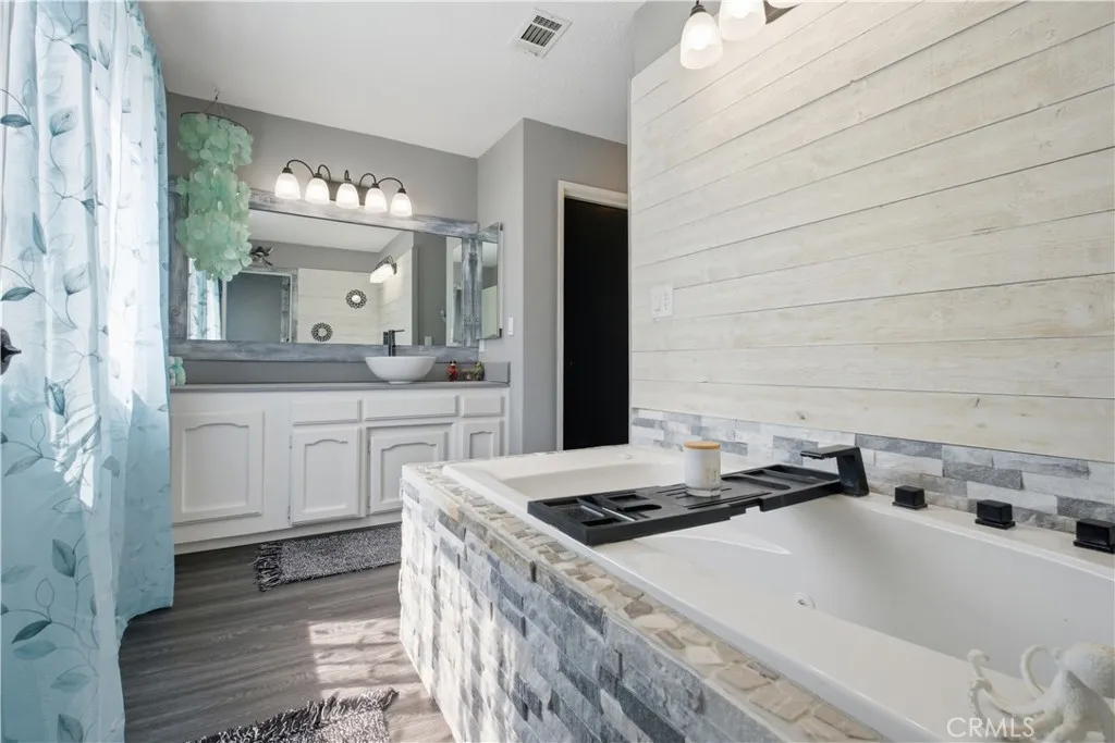 Additional image 21 of 26201 Cumberland Rd, Tehachapi, CA 93561