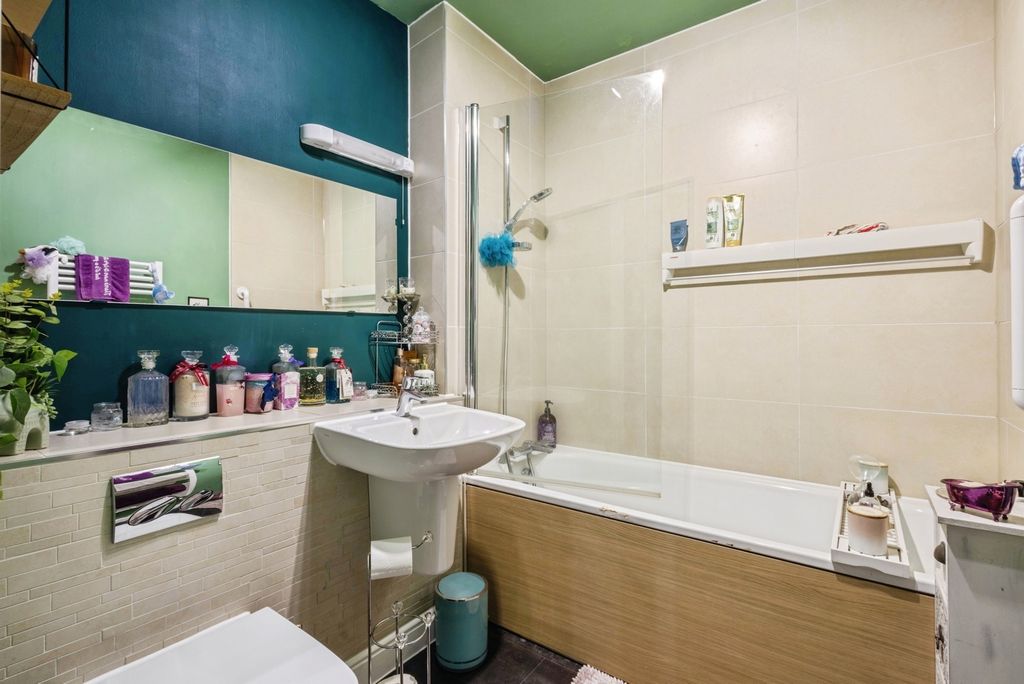Additional image 10 of 1 bed flat for saleFarnborough Road, Locking, Weston-Super-Mare, Somerset BS24