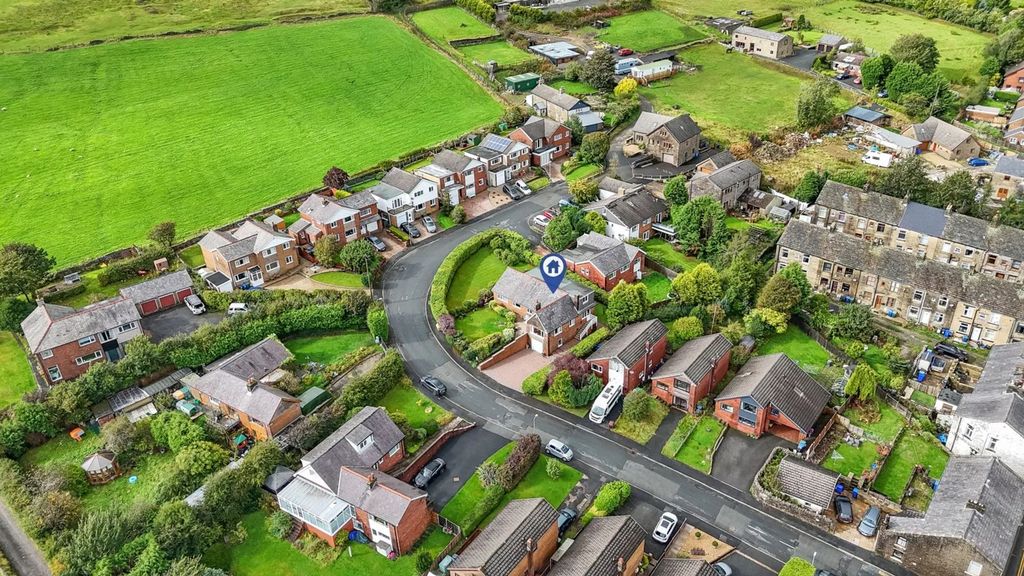 Additional image 2 of 4 bed detached house for saleHillside Crescent, Bacup OL13