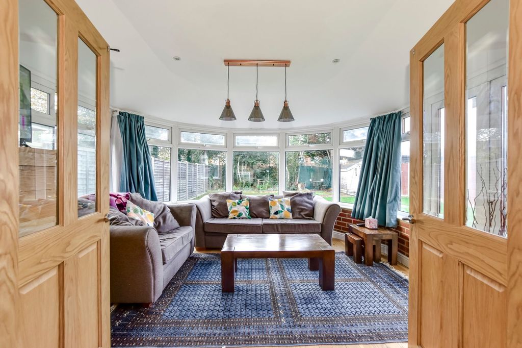 Additional image 9 of 4 bed detached house for saleGreenways, Abbots Langley WD5