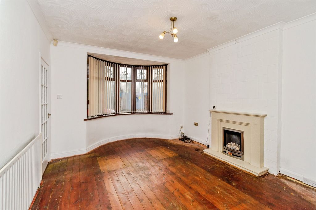 Additional image 2 of 3 bed detached house for saleRegent Street, Bilston WV14