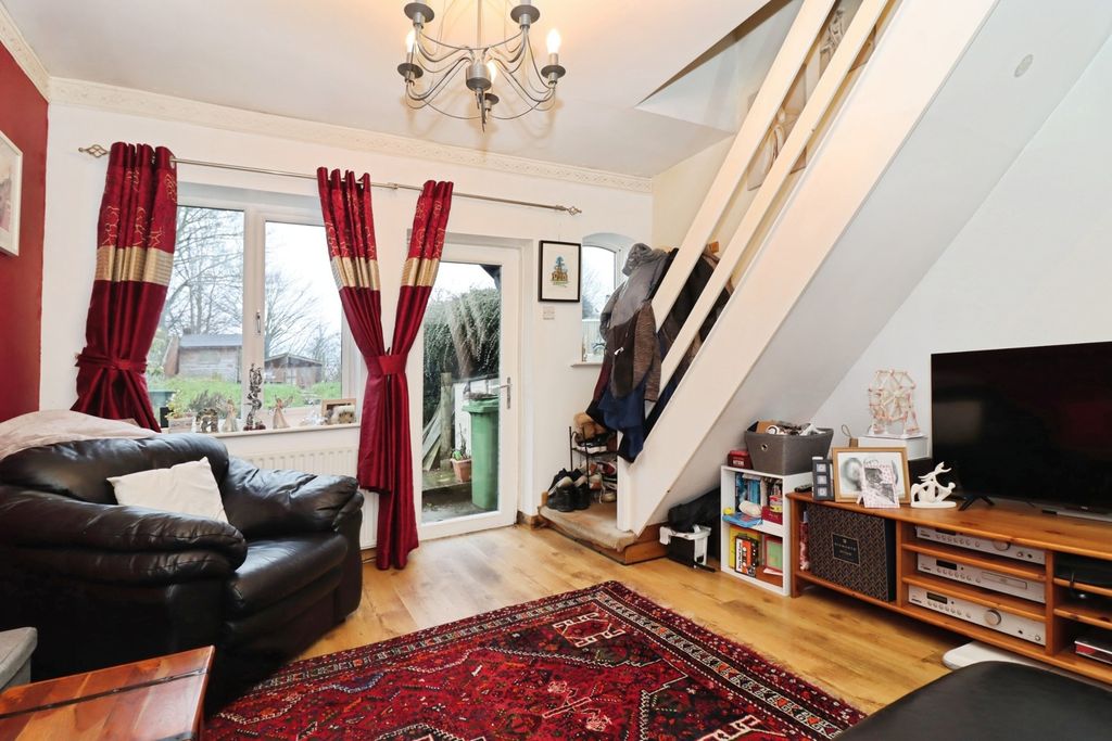 Additional image 6 of 2 bed terraced house for saleSpital Gardens, Chesterfield, Derbyshire S41