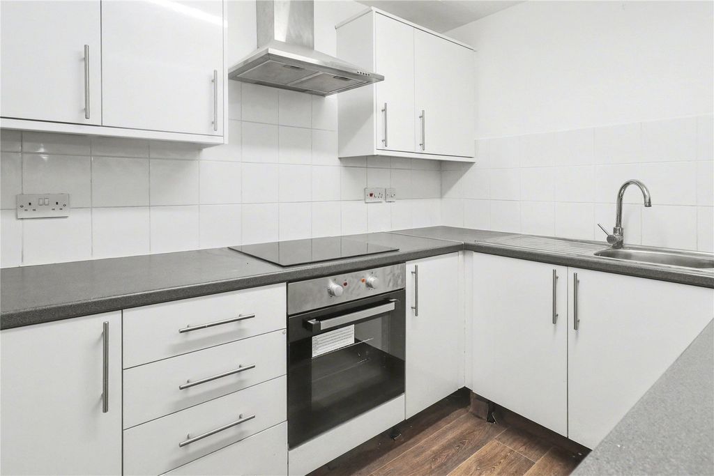 Additional image 2 of 2 bed maisonette for saleWoking, Surrey GU21
