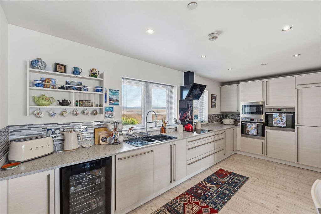 Additional image 12 of 5 bed town house for saleBwlchygwynt, Llanelli SA15