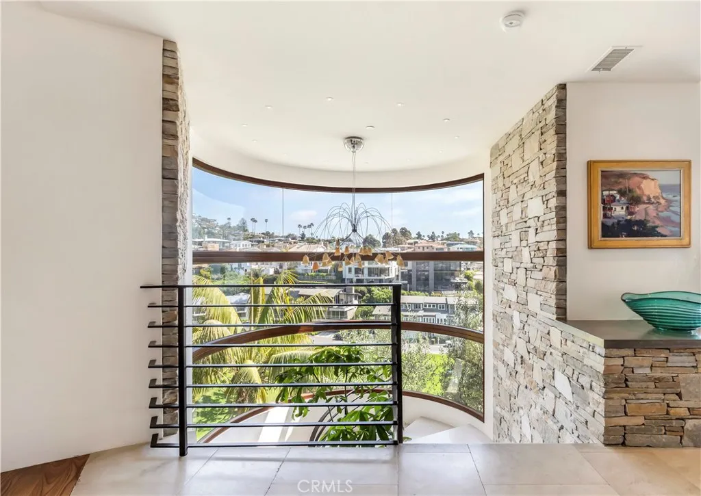 Additional image 33 of 86 Emerald Bay, Laguna Beach, CA 92651