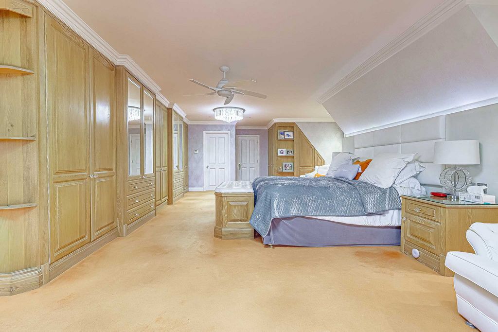 Additional image 34 of 4 bed detached house for saleVicarage Hill, Benfleet SS7