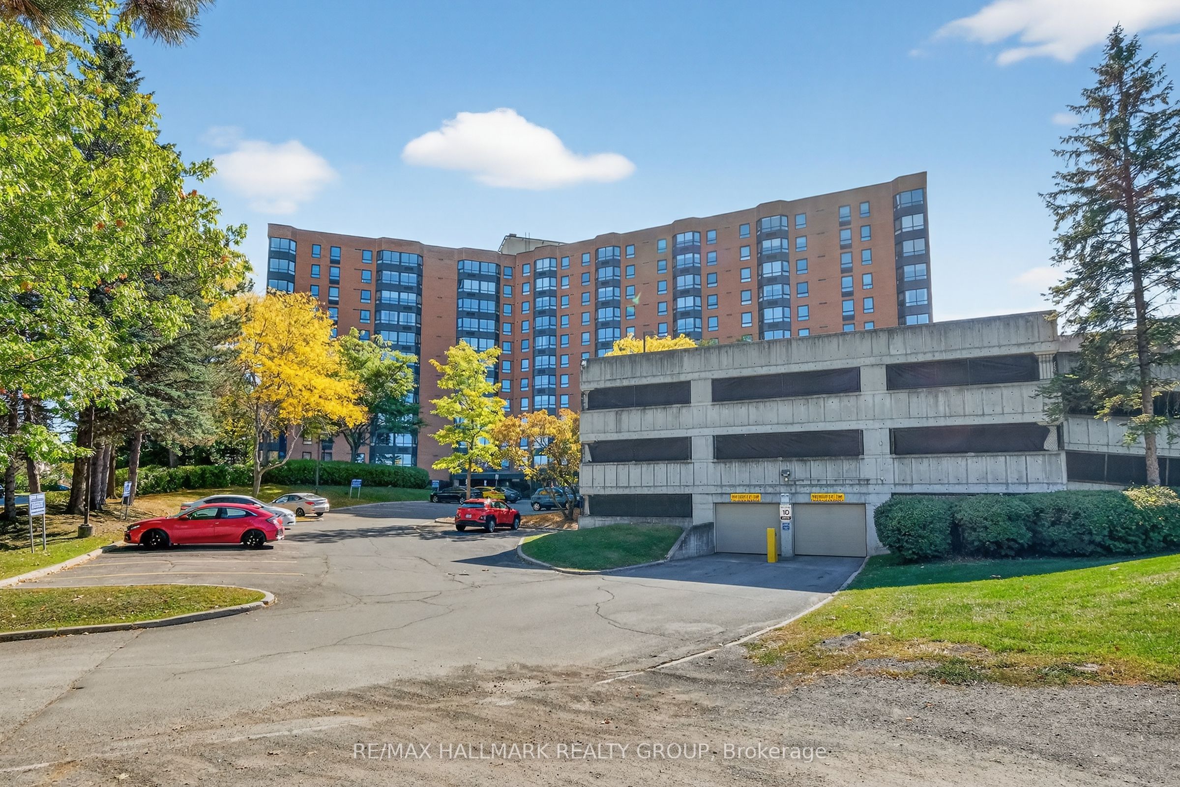 80 Sandcastle Drive, Ottawa, ON, K2H 9E7
