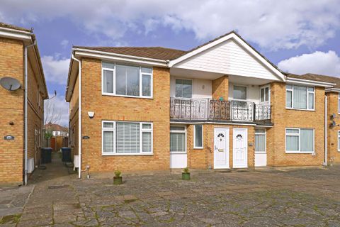Bramley Road N14