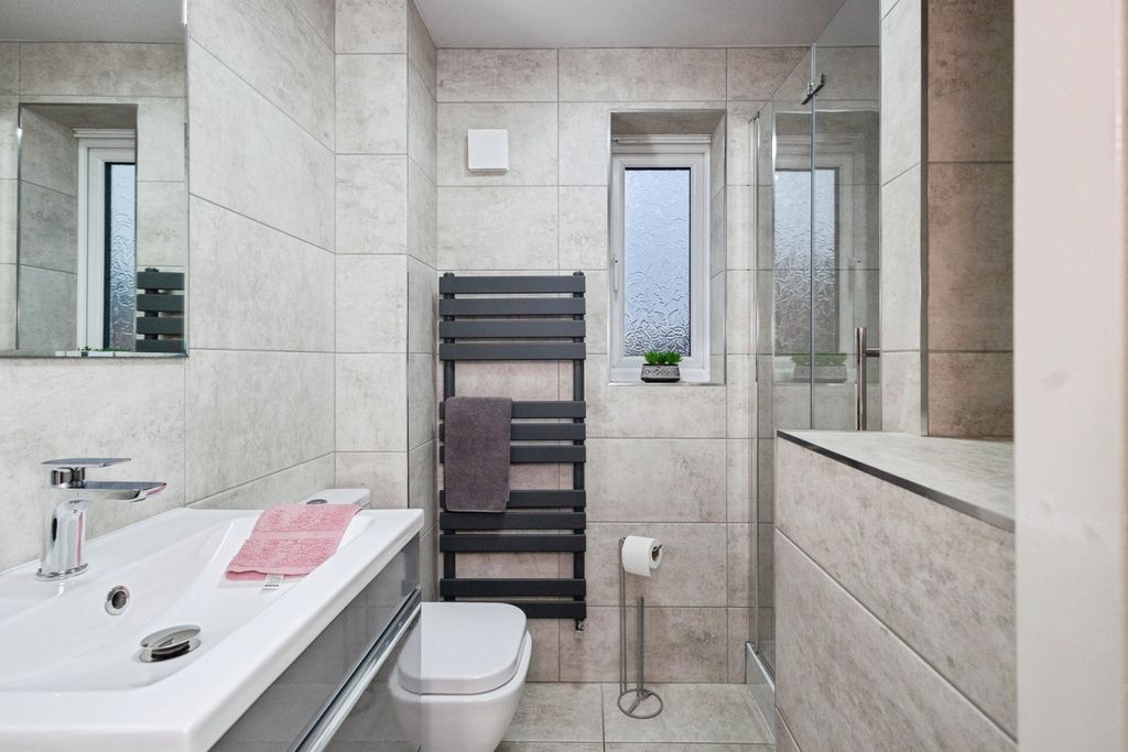 Additional image 10 of 4 bed detached house for saleBaron Avenue, Ashton-Under-Lyne, Greater Manchester OL6