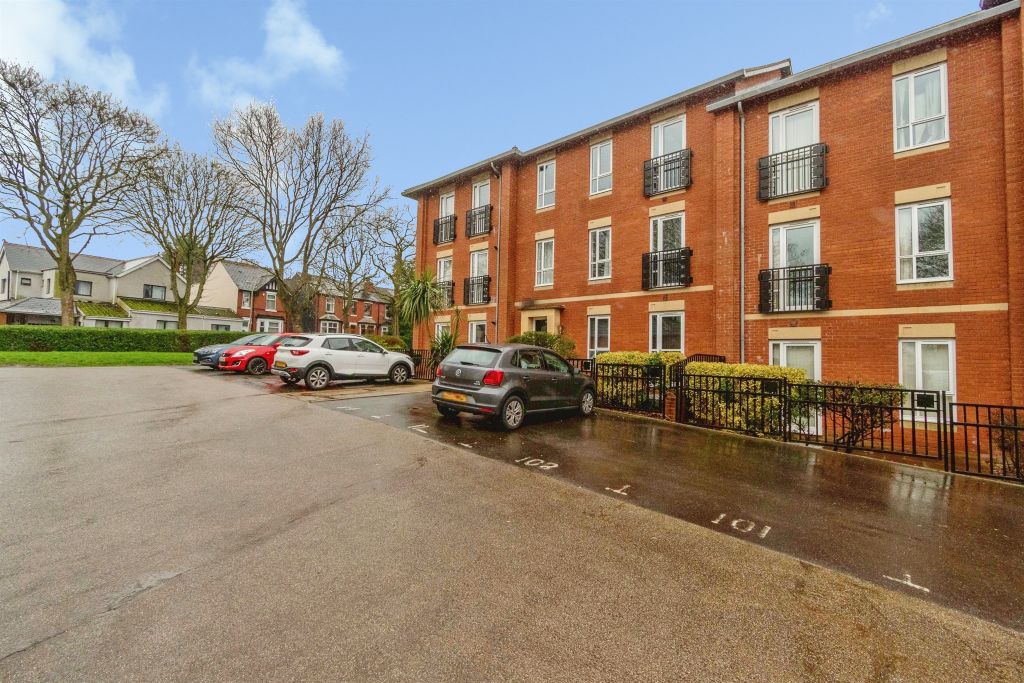 Additional image 12 of 2 bed flat for saleLowbridge Walk, Bilston WV14