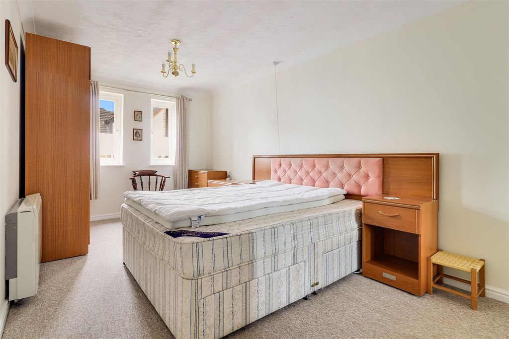 Additional image 13 of 2 bed flat for saleUnion Lane, Chesterton, Cambridge CB4