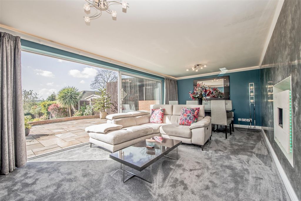 Additional image 6 of 4 bed detached house for saleGreenhill Lane, Wortley, Leeds LS12