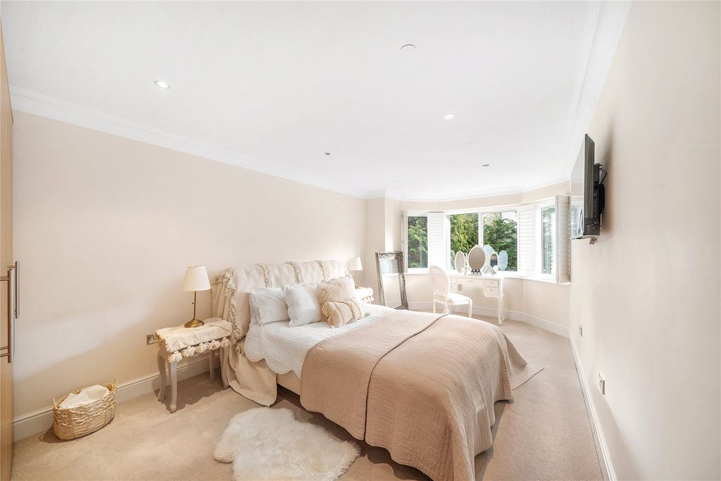 Additional image 6 of 2 bed flat for saleKemerton Road, Beckenham BR3