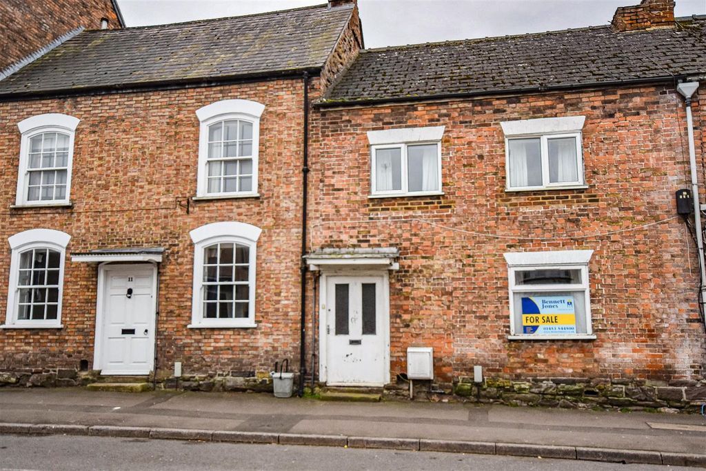 2 bed cottage for saleSalter Street, Berkeley GL13