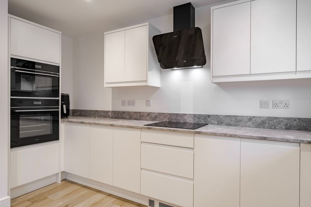 Additional image 7 of 2 bed flat for saleGranary Close, Wymondham NR18