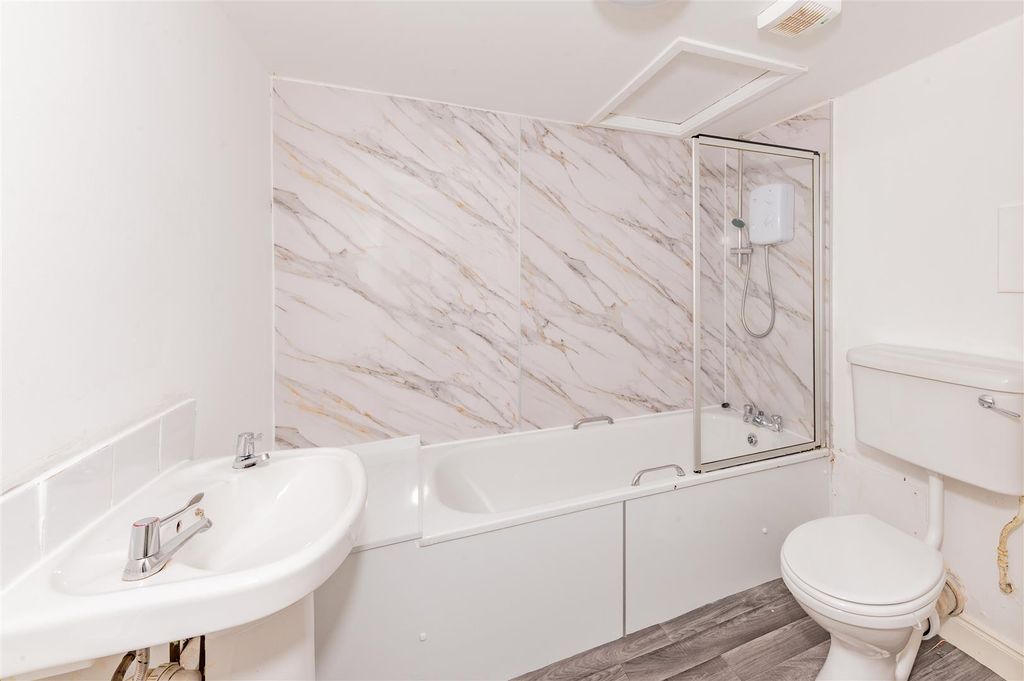 Additional image 9 of 2 bed flat for saleWest Grimsby, Arbroath DD11