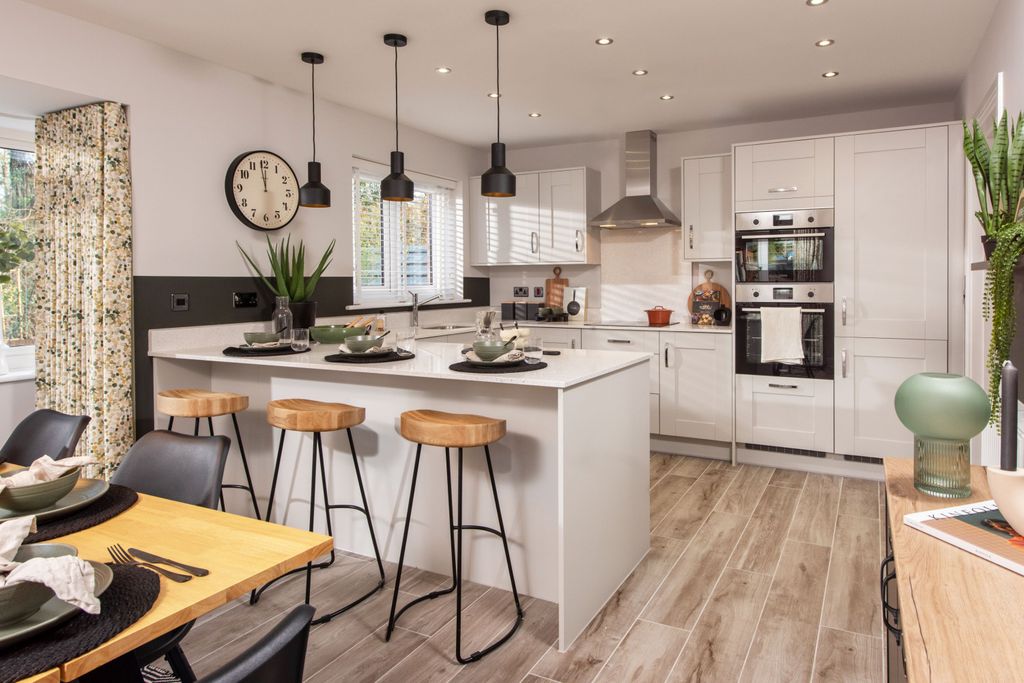 Additional image 5 of 4 bed detached house for sale"The Bowyer" at West Hope Grant's Road, Aldershot GU11