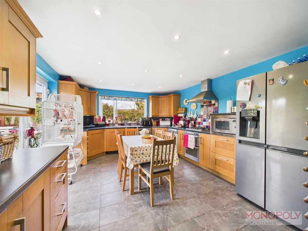 Additional image 3 of 4 bed end terrace house for saleThe Crescent, Corwen LL21