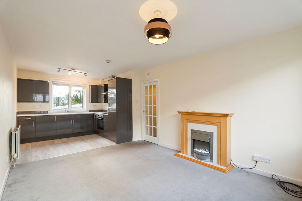 Additional image 2 of 2 bed flat for saleCharles Crescent, Drymen G63