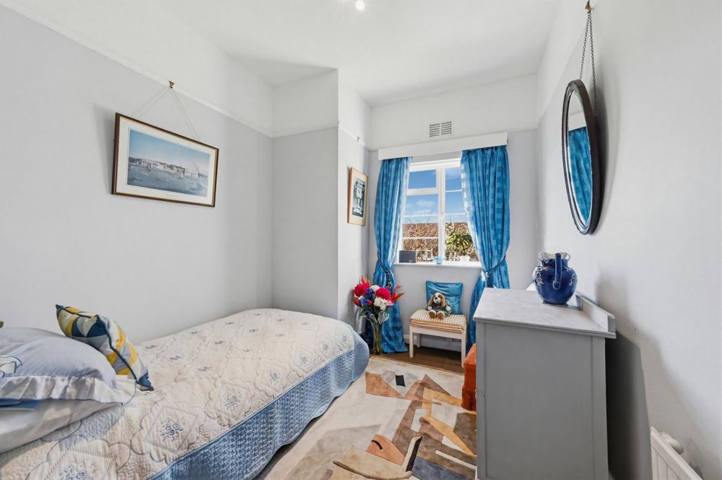Additional image 15 of 3 bed flat for saleHayne Road, Beckenham BR3