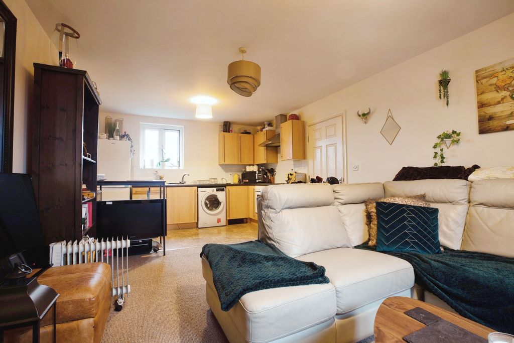 Additional image 4 of 2 bed flat for saleLangwood Court, Haslingden, Rossendale, Lancashire BB4