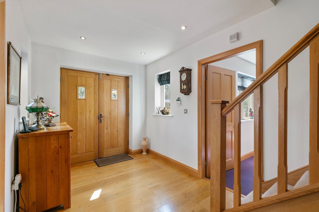 Additional image 11 of 4 bed detached house for salePark Drive, Bingley, West Yorkshire BD16